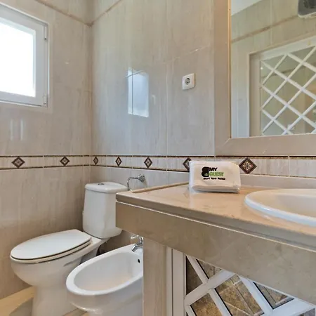 Villa Bmyguest - Lagoa & Pool