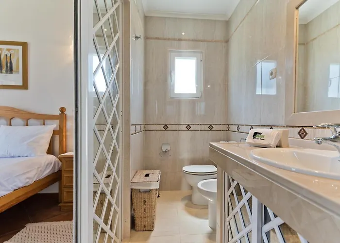 Bmyguest - Lagoa & Pool